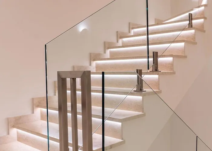 Euro 4* 卡萨米尔