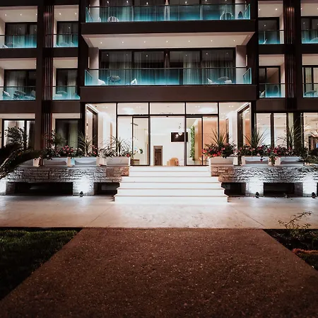 Euro 4* Εξαμίλιο