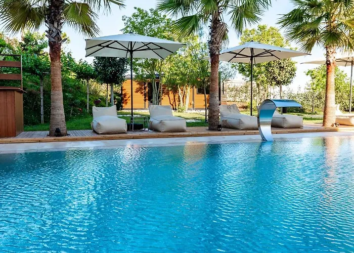 Euro 4* Εξαμίλιο