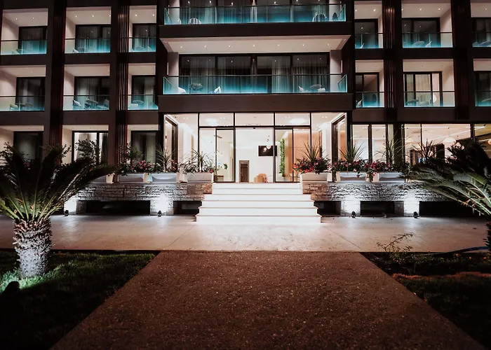 Euro 4* Εξαμίλιο